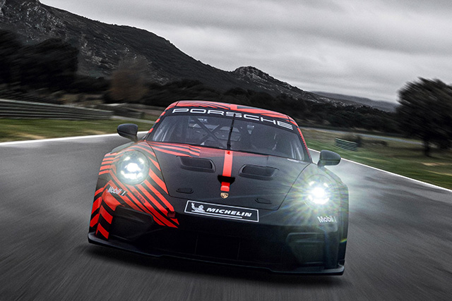 Porche 911 GT4 R