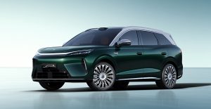 New BYD 8 Series Tang