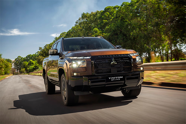 Mitsubishi Triton BF///MS